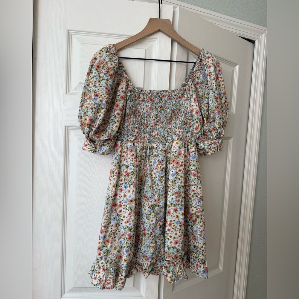 Kourt Portia Blue Floral Square Neck Smocked Dress Small - Picture 4 of 6